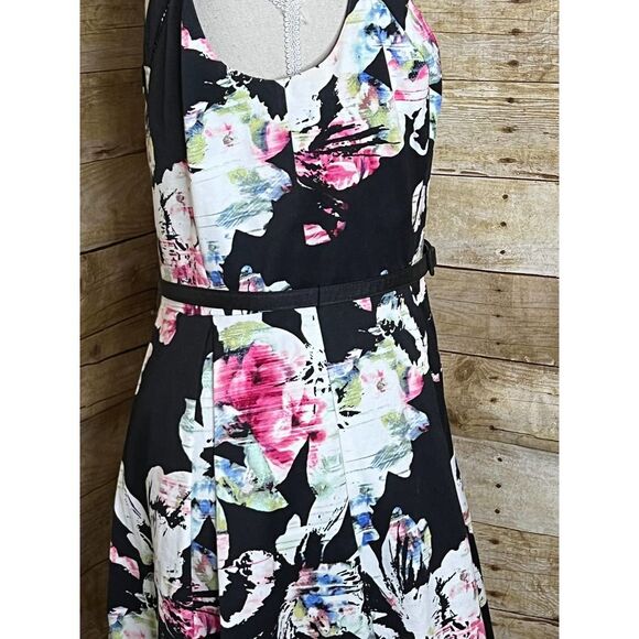 WHBM FLORAL WEDDING GUEST GRADUATION SPECIAL OCCASION PARTY DINNER PARTY DRESS - Picture 4 of 7